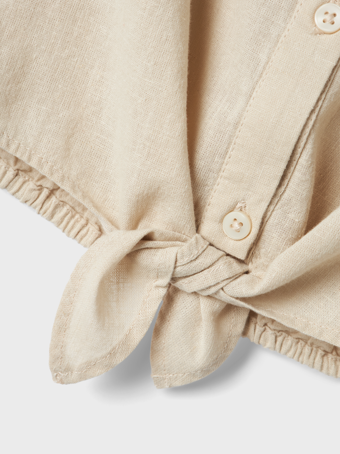 model_shot-front_full